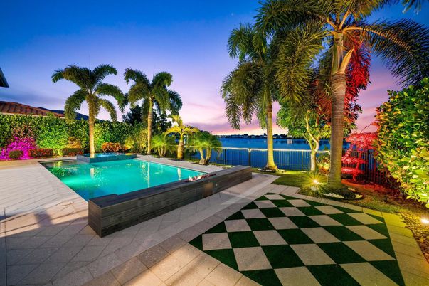 Exterior, Pool, Water