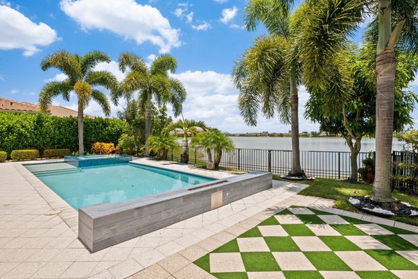 Exterior, Pool, Water
