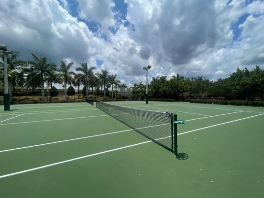 Exterior, Tennis Courts