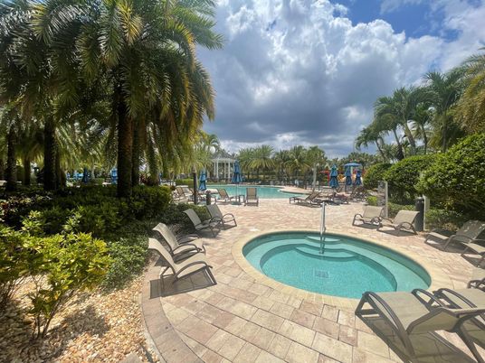 Exterior, Playground, Pool