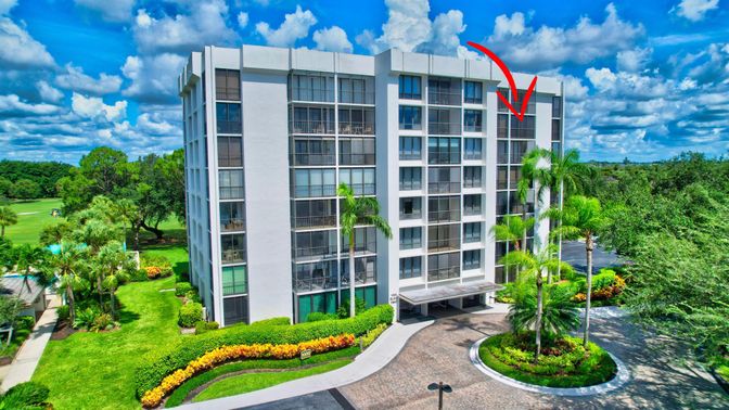 Exterior, Facade, Condo Building