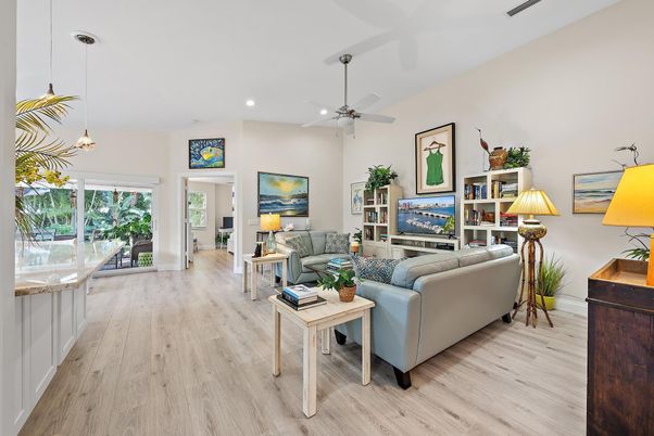 Interior, Living room, Pendant Lights, Recessed Lighting, Wood Texture Flooring