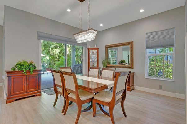Chandelier, Dining room, Interior, Recessed Lighting, Wood Texture Flooring