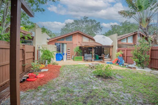 Backyard, Exterior, Playground
