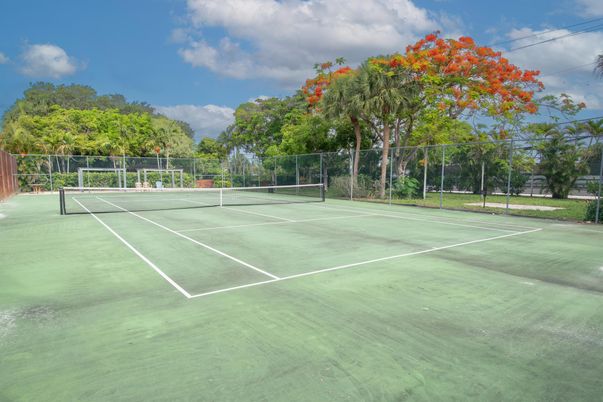 Exterior, Tennis Courts