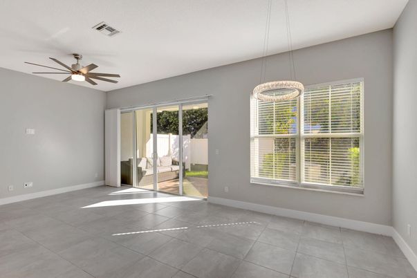 Chandelier, Empty room, Interior