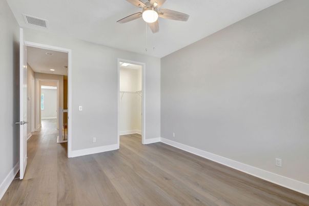 Empty room, Interior, Recessed Lighting, Walk-in Closets, Wood Texture Flooring