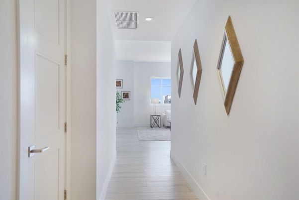 Interior, Recessed Lighting, Wood Texture Flooring