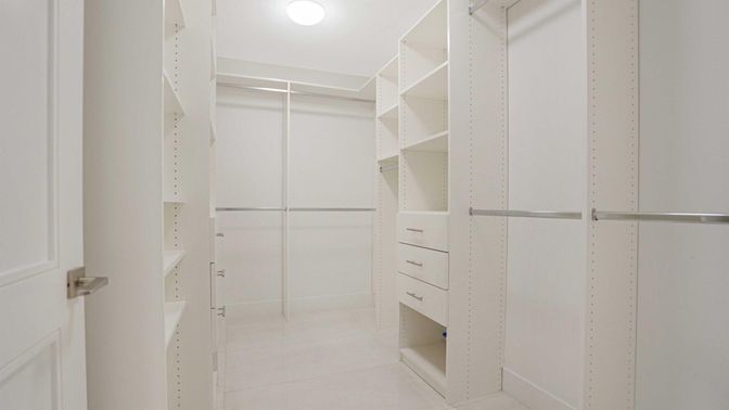 Interior, Walk-in Closets