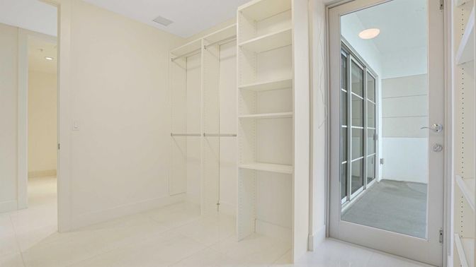 Interior, Walk-in Closets