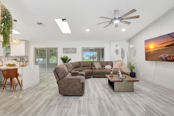 Interior, Living room, Pendant Lights, Recessed Lighting, Wood Texture Flooring