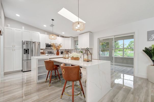 Chandelier, Interior, Kitchen, Pendant Lights, Recessed Lighting, Stainless Steel Appliances, Wood Texture Flooring