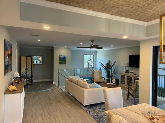 Interior, Living room, Recessed Lighting, Wood Texture Flooring