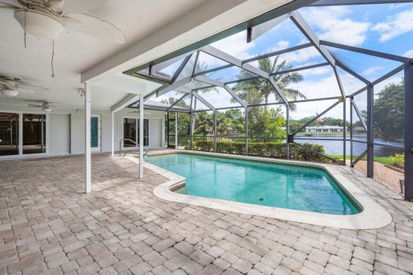 Glass Ceilings, Interior, Pool, Sun Room, Water