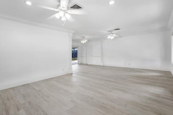 Empty room, Interior, Recessed Lighting, Wood Texture Flooring