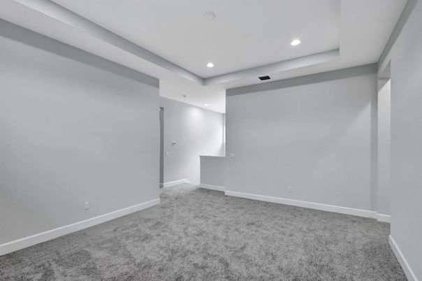 Empty room, Interior, Recessed Lighting