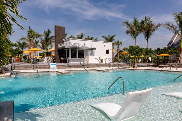 Exterior, Pool