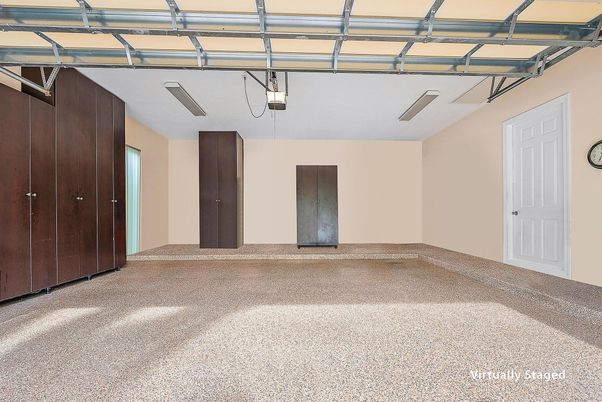 Garage, Interior