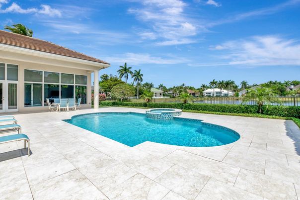 Exterior, Pool, Water