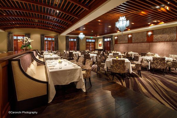 Chandelier, Dining room, Interior, Recessed Lighting, Wood Texture Flooring