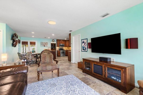 Dining room, Interior, Kitchen, Recessed Lighting, Stainless Steel Appliances