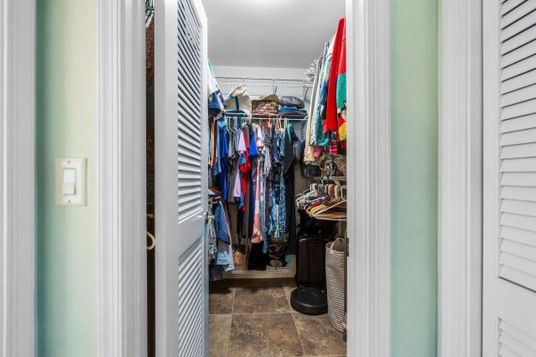 Interior, Walk-in Closets