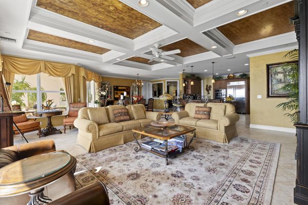 Chandelier, Dining room, Interior, Kitchen, Living room, Pendant Lights, Recessed Lighting