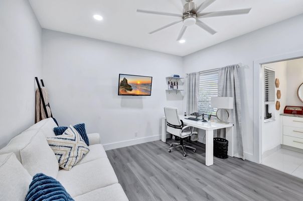 Home Office, Interior, Recessed Lighting, Wood Texture Flooring