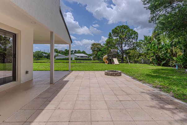 Backyard, Exterior, Playground