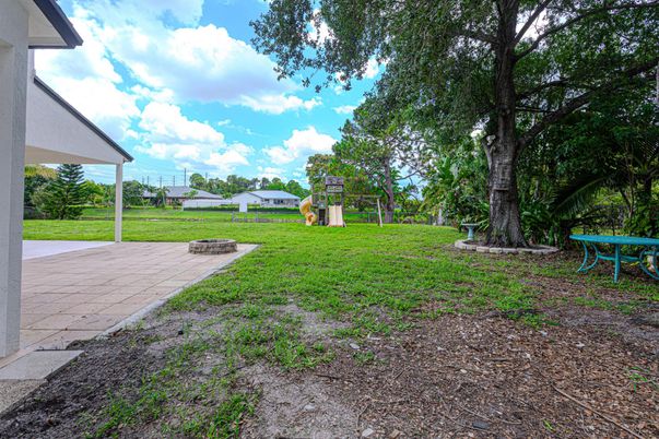 Backyard, Exterior, Playground
