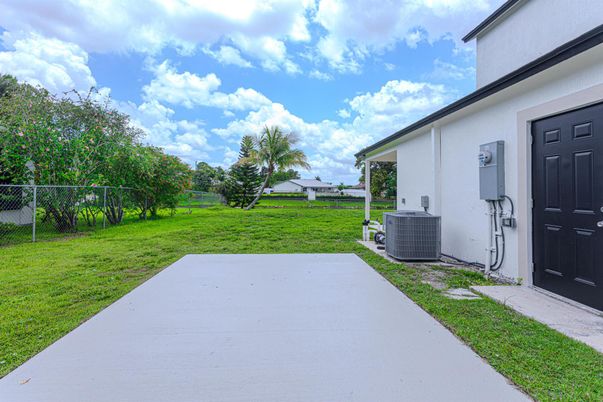 Backyard, Exterior