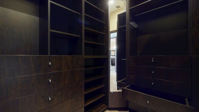 Interior, Walk-in Closets