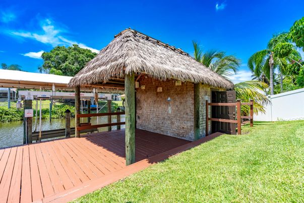 Backyard, Exterior, Water
