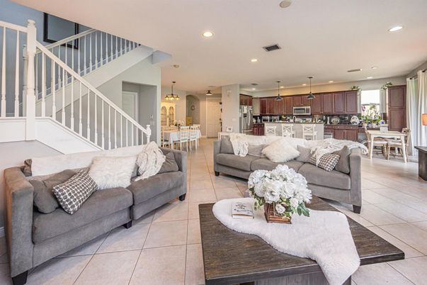 Dining room, Interior, Kitchen, Living room, Pendant Lights, Recessed Lighting, Stainless Steel Appliances