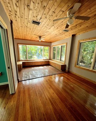 Empty room, Interior, Wooden Ceilings, Wood Texture Flooring
