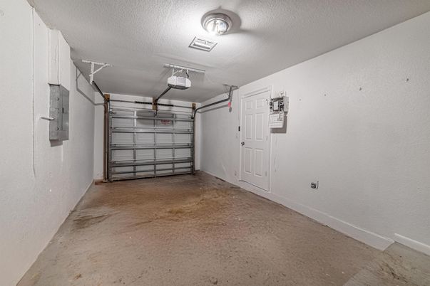 Garage, Interior