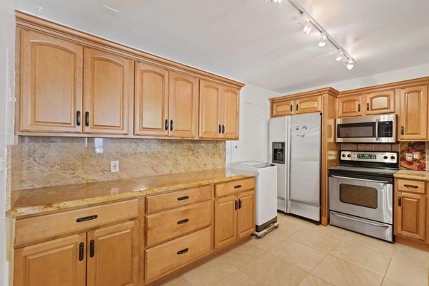 Interior, Kitchen, Stainless Steel Appliances