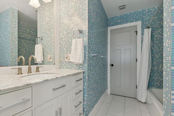Bathroom, Glass Shower, Interior