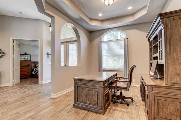 Home Office, Interior, Recessed Lighting, Wood Texture Flooring