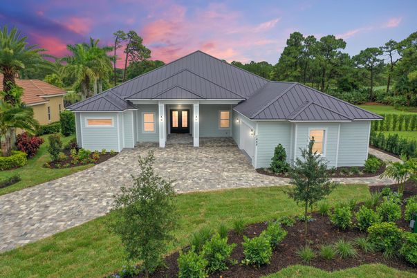 Attached, Exterior, Facade, Ranch