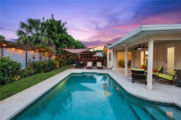 Exterior, Pool, Water
