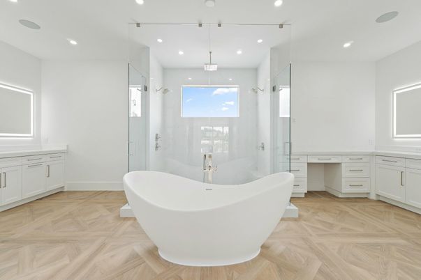 Bathroom, Free Standing Baths, Interior, Pendant Lights, Recessed Lighting, Wood Texture Flooring