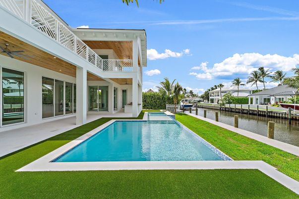Exterior, Pool, Water