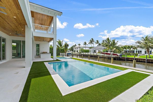 Exterior, Pool, Water