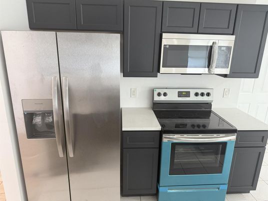Interior, Kitchen, Stainless Steel Appliances