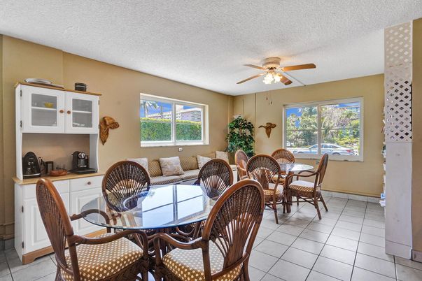 Dining room, Interior
