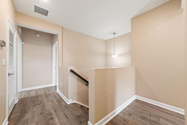 Interior, Pendant Lights, Wood Texture Flooring