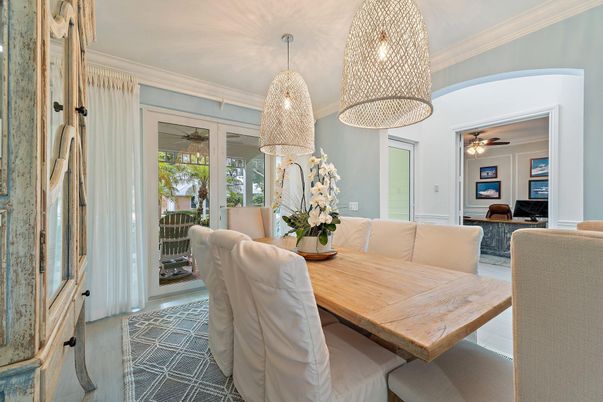 Dining room, Interior, Pendant Lights