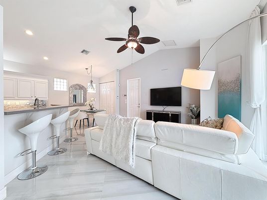 Interior, Kitchen, Living room, Pendant Lights, Recessed Lighting