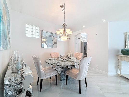 Chandelier, Dining room, Interior, Recessed Lighting